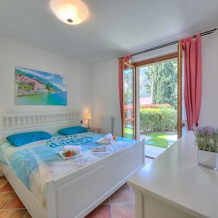 Borgo Belvedere-lake View & Shared Pool - Happy * Toscolano Maderno