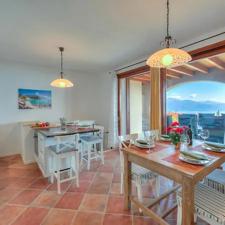 Borgo Belvedere-lake View & Shared Pool - Happy * Toscolano Maderno