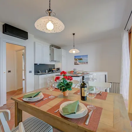 Borgo Belvedere-lake View & Shared Pool - Happy *